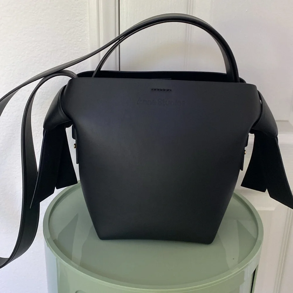 ACNE STUDIOS Musubi Mini leather shoulder bag - Picture 3 of 15